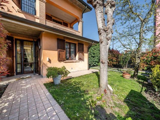 Villa Schiera in vendita a Tresinaro - Secchia, Re