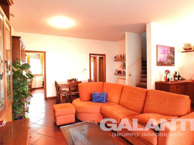 Villa Schiera in vendita a Unione di Comuni Valdarno e Valdisieve, Rufina