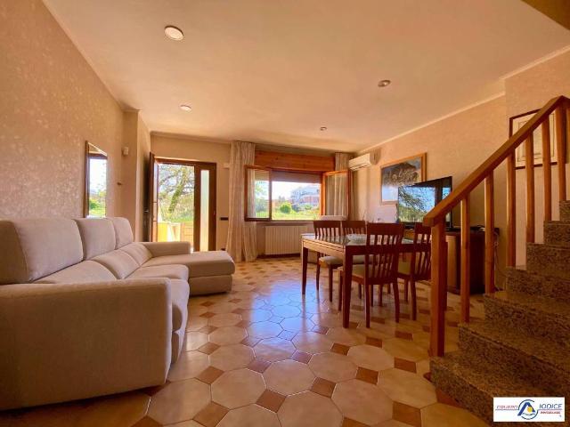 Villa Schiera in vendita a Sabaudia, Lazio
