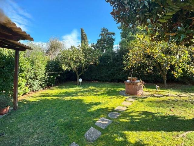 Villa Schiera in vendita a Sabaudia, Lazio