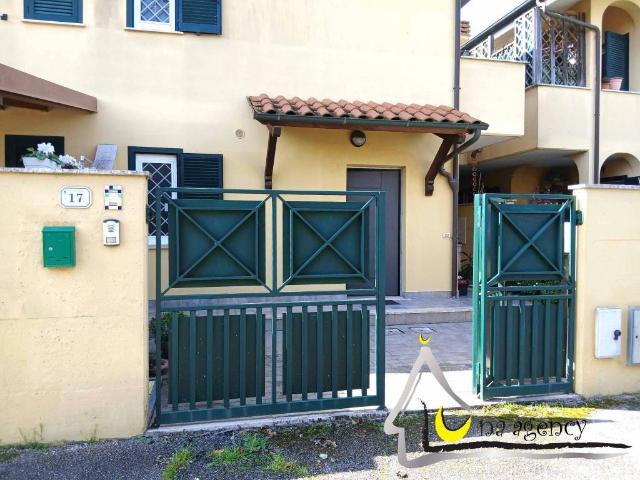 Villa Schiera in vendita a Sabaudia, Lazio
