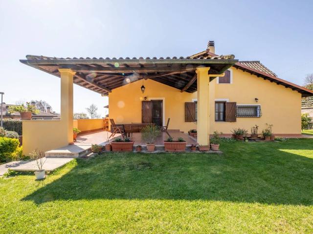 Villa Schiera in vendita a Roma Capitale, Lazio
