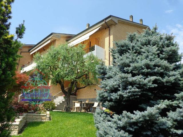 Villa Schiera in vendita a Unione Terre d'Acqua, Sala Bolognese