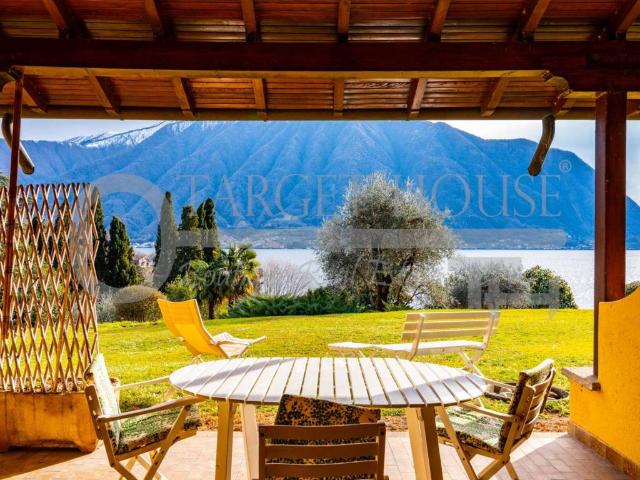 Villa Schiera in vendita a Sala Comacina, Lombardia