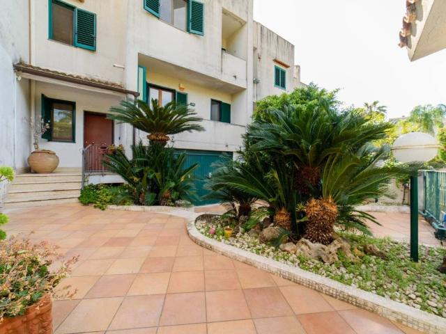 Villa Schiera in vendita a Salerno