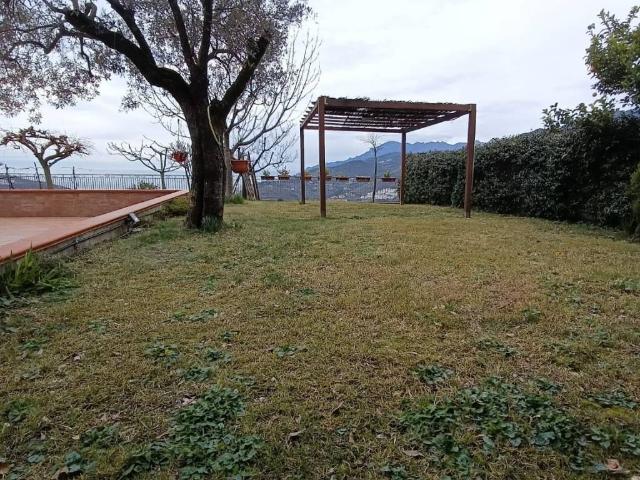 Villa Schiera in vendita a Casa Roma, Salerno