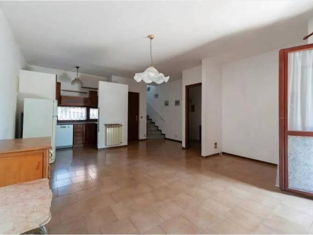 Villa Schiera in vendita a Comunità Montana Parco Alto Garda bresciano, Salò