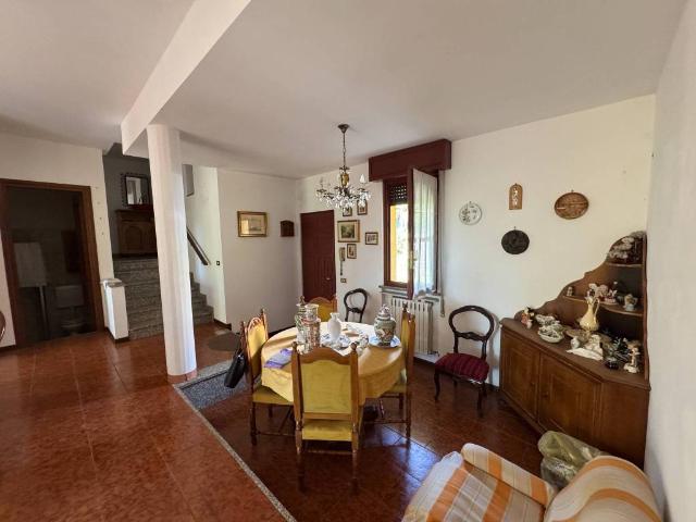 Villa Schiera in vendita a Comunità Montana Parco Alto Garda bresciano, Salò