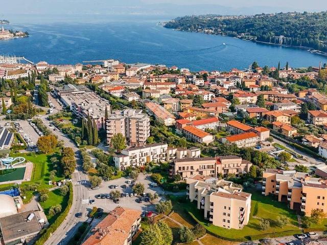 Villa Schiera in vendita a Comunità Montana Parco Alto Garda bresciano, Salò