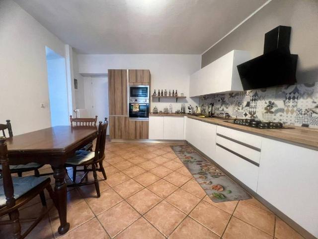 Villa Schiera in vendita a Piemonte, Biella