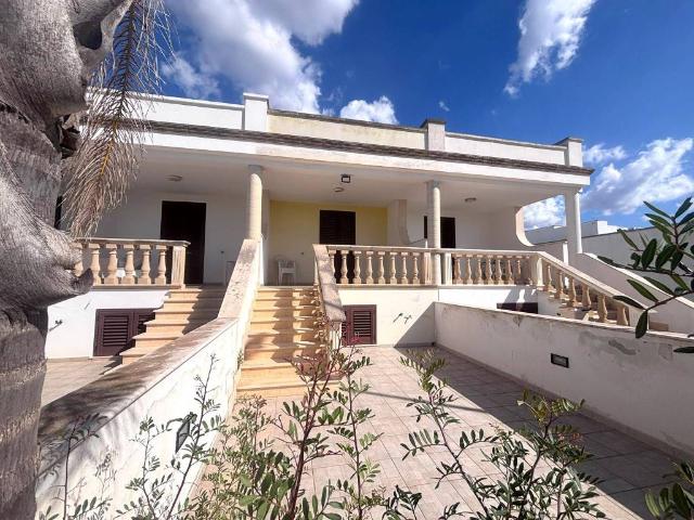 Villa Schiera in vendita a Torre Pali, Salve