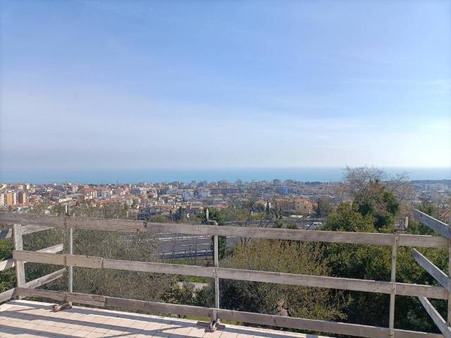 Villa Schiera in vendita a Santa Lucia, San Benedetto del Tronto