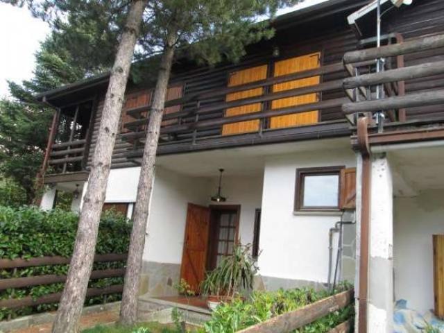 Villa Schiera in vendita a Unione dell'Appennino Bolognese, San Benedetto Val Di Sambro