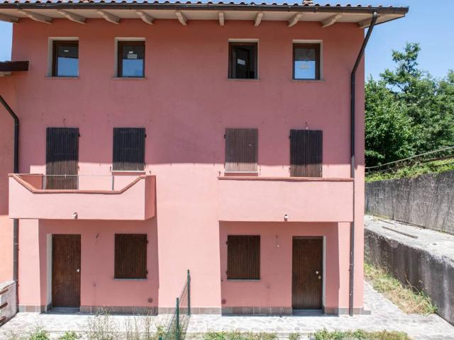 Villa Schiera in vendita a Unione dell'Appennino Bolognese, San Benedetto Val Di Sambro