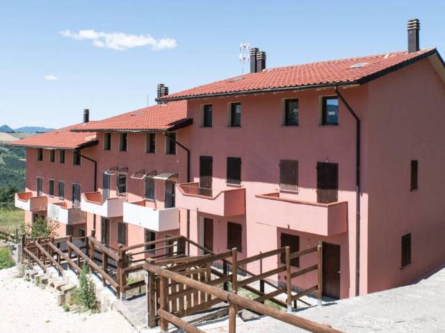 Villa Schiera in vendita a Unione dell'Appennino Bolognese, San Benedetto Val Di Sambro