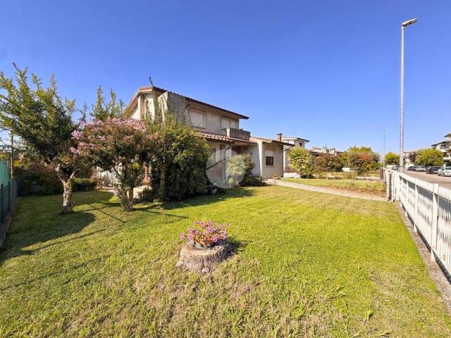 Villa Schiera in vendita a San Bonifacio, Verona