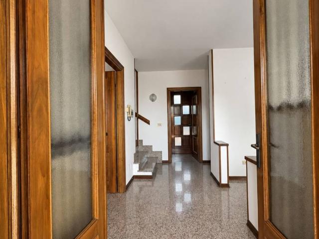 Villa Schiera in vendita a San Bonifacio, Veneto