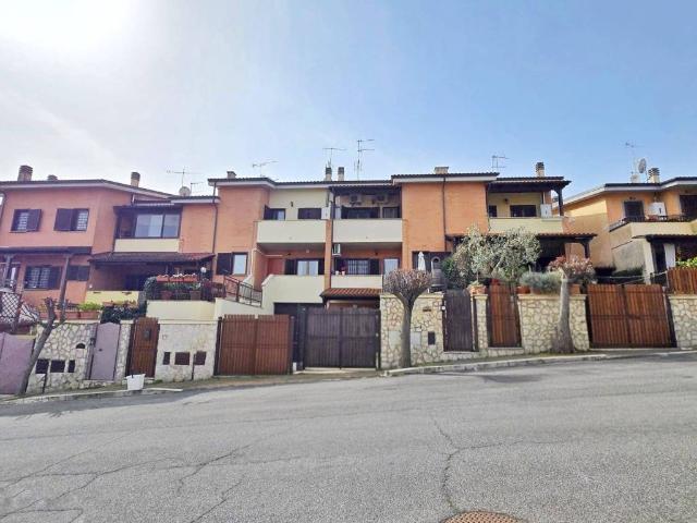 Villa Schiera in vendita a Roma Capitale, Lazio