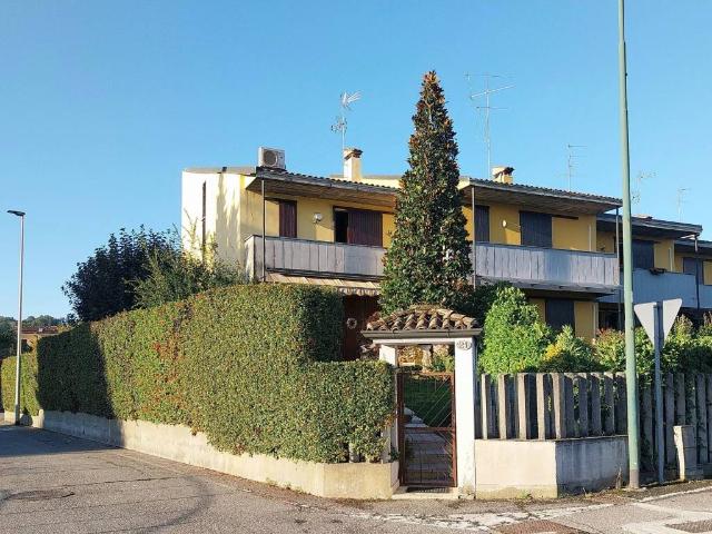 Villa Schiera in vendita a Gerette, San Colombano Al Lambro