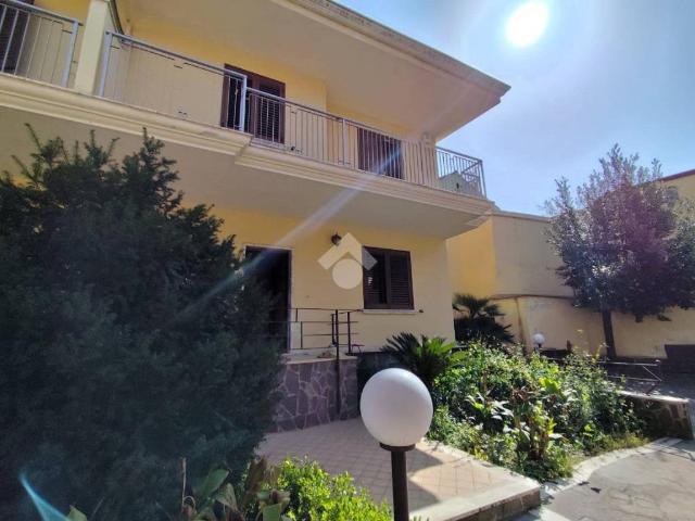 Villa Schiera in vendita a San Felice a Cancello