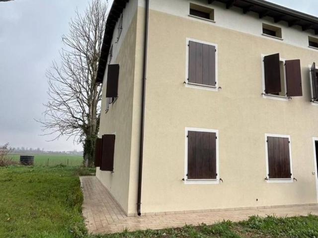 Villa Schiera in vendita a Unione Comuni Modenesi Area Nord, San Felice Sul Panaro