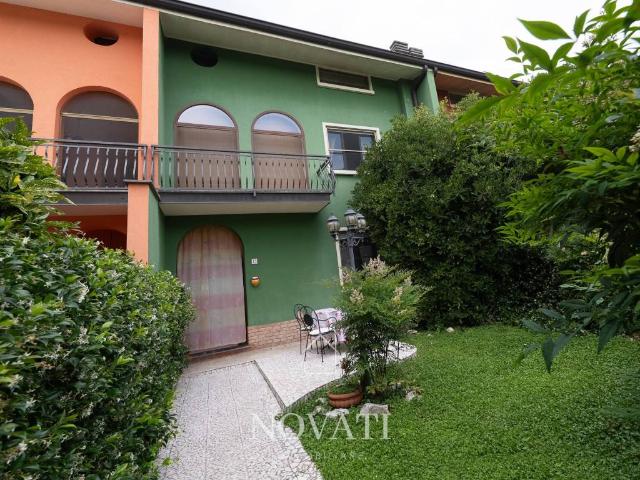 Villa Schiera in vendita a San Fiorano, Lombardia
