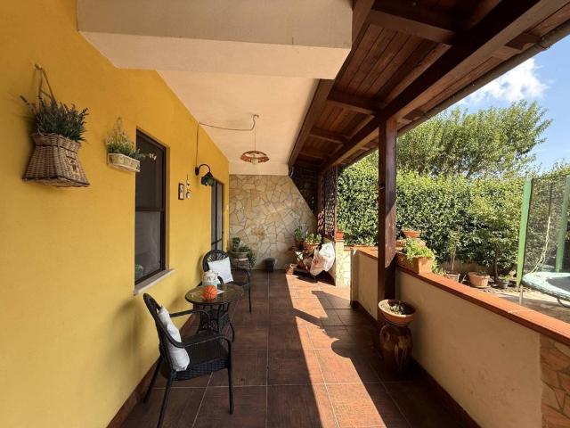 Villa Indipendente in vendita a Calabria, Catanzaro