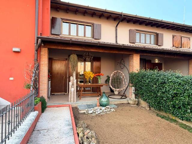 Villa Schiera in vendita a San Gervasio Bresciano, Lombardia