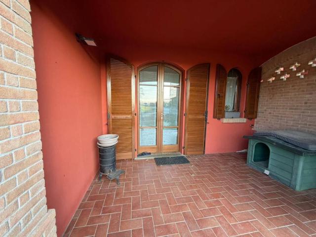 Villa Schiera in vendita a San Giorgio Piacentino, Reggio Emilia