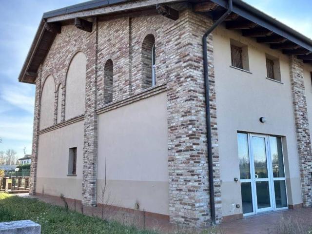 Villa Schiera in vendita a San Giorgio Piacentino, Reggio Emilia