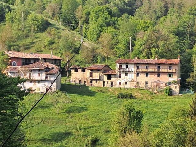 Rustico in vendita a Comunità Montana della Valle Brembana, San Giovanni Bianco