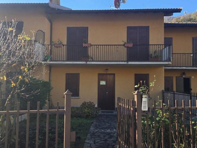 Villa Schiera in vendita a Comunità Montana della Valle Brembana, San Giovanni Bianco