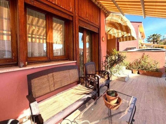 Villa Schiera in vendita a San Giovanni La Punta, Sicilia