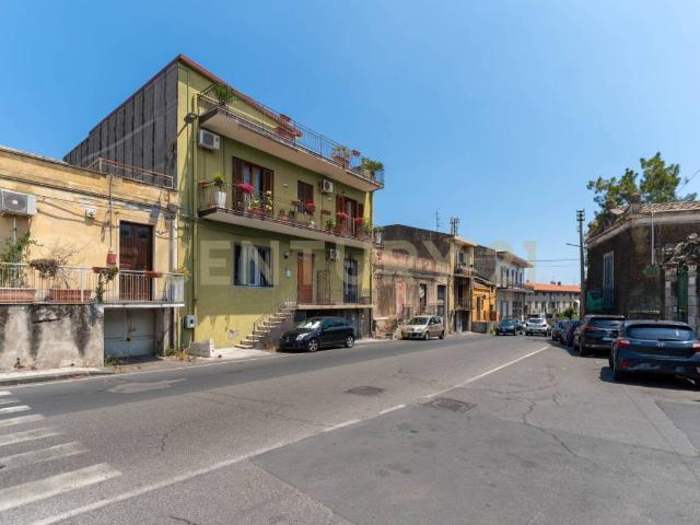Villa Schiera in vendita a Trappeto, San Giovanni La Punta