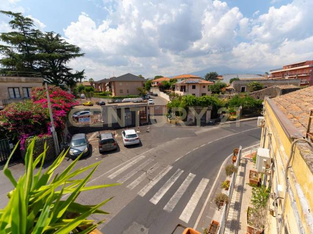 Villa Schiera in vendita a Trappeto, San Giovanni La Punta