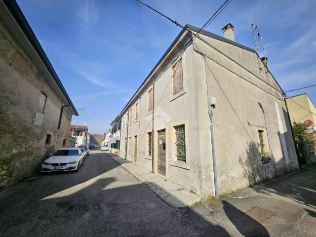 Villa Schiera in vendita a San Giovanni Lupatoto, Veneto