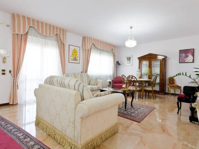 Villa Schiera in vendita a San Giovanni Teatino, Abruzzo