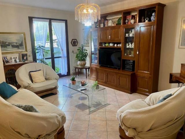 Villa Schiera in vendita a San Martino Ulmiano, San Giuliano Terme