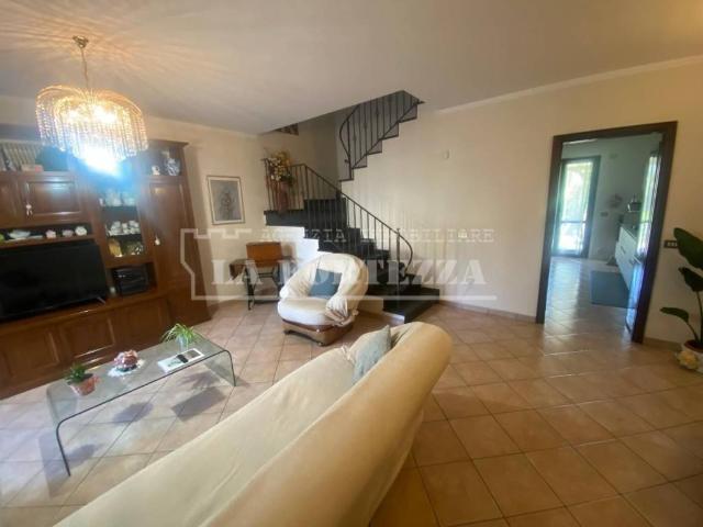 Villa Schiera in vendita a San Martino Ulmiano, San Giuliano Terme