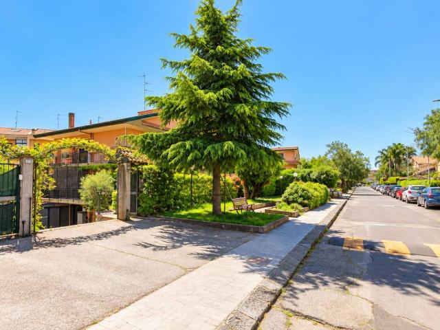 Villa Schiera in vendita a San Gregorio di Catania, Catania