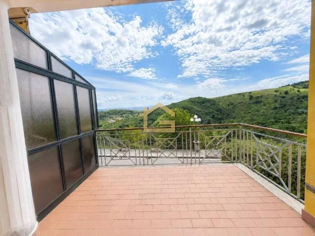 Villa Schiera in vendita a San Mango Sul Calore, Campania