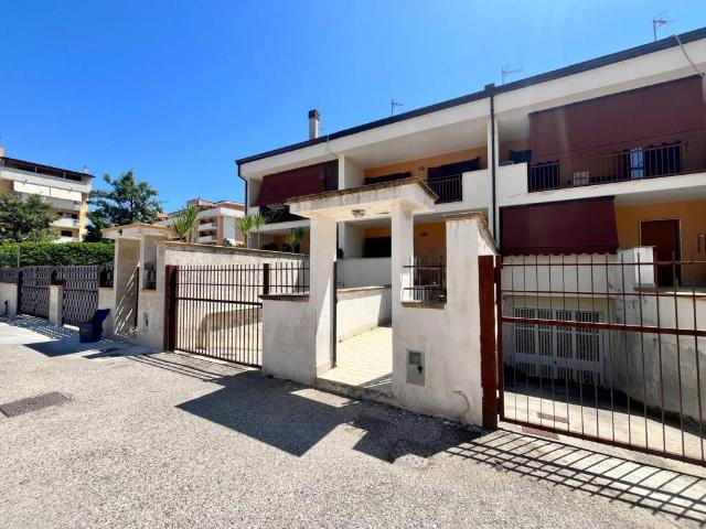 Villa Schiera in vendita a San Marcellino, Campania