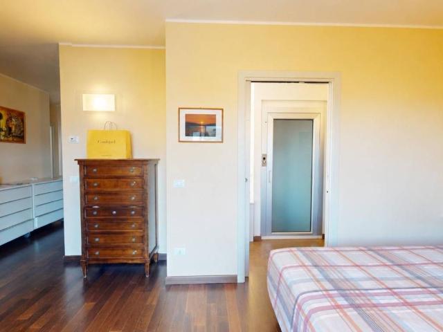 Villa Schiera in vendita a Borgo Maggiore