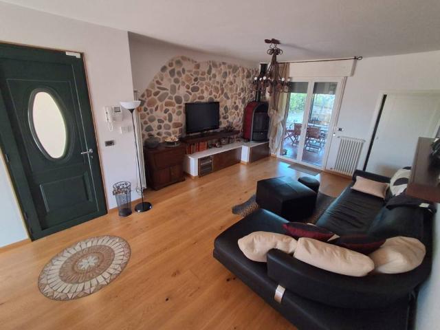 Villa Schiera in vendita a Borgo Maggiore