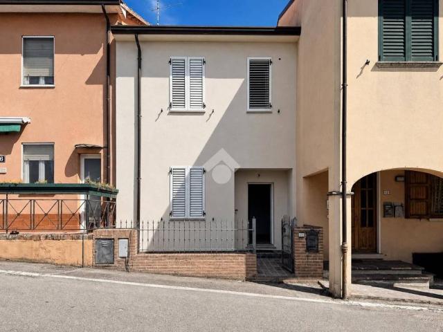 Villa Schiera in vendita a Serravalle