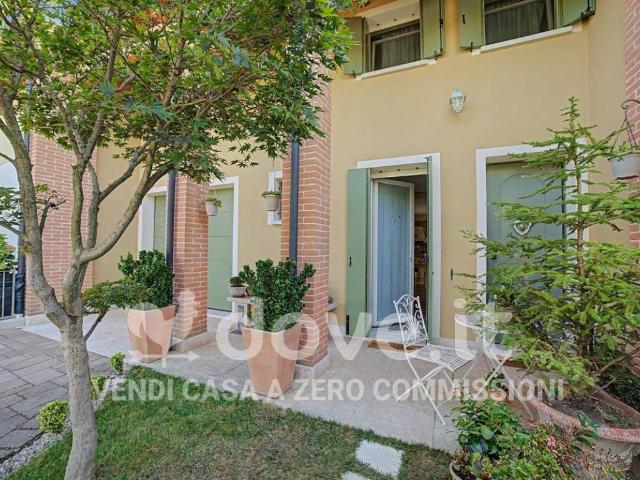 Villa Schiera in vendita a Campagnalta, San Martino Di Lupari