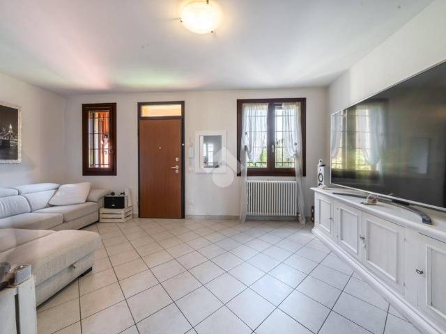 Villa Schiera in vendita a Pianura Reggiana, Re