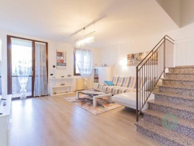 Villa Schiera in vendita a Stiolo, San Martino in Rio