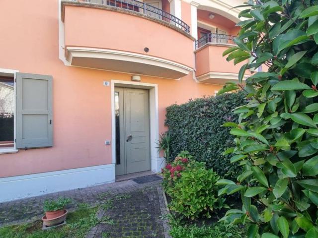 Villa Schiera in vendita a Pianura Reggiana, Re