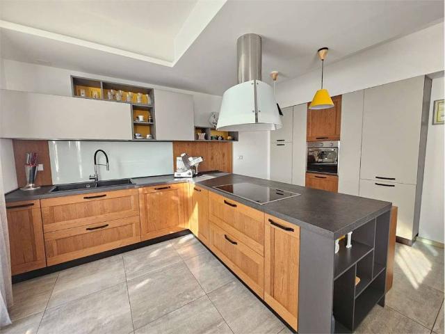 Villa Schiera in vendita a Pianura Reggiana, Re